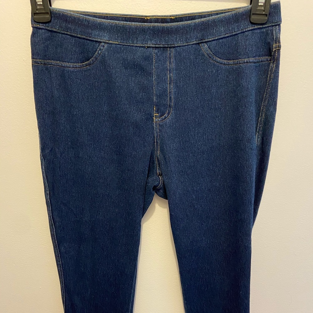 Jean like leggings.